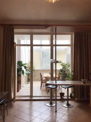 Апартаменты Апартамент рядом с пляжем Одесса Апартаменты с видом на море-1