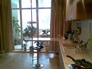 Апартаменты Апартамент рядом с пляжем Одесса Апартаменты с видом на море-13