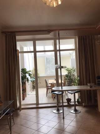 Апартаменты Апартамент рядом с пляжем Одесса Апартаменты с видом на море-22